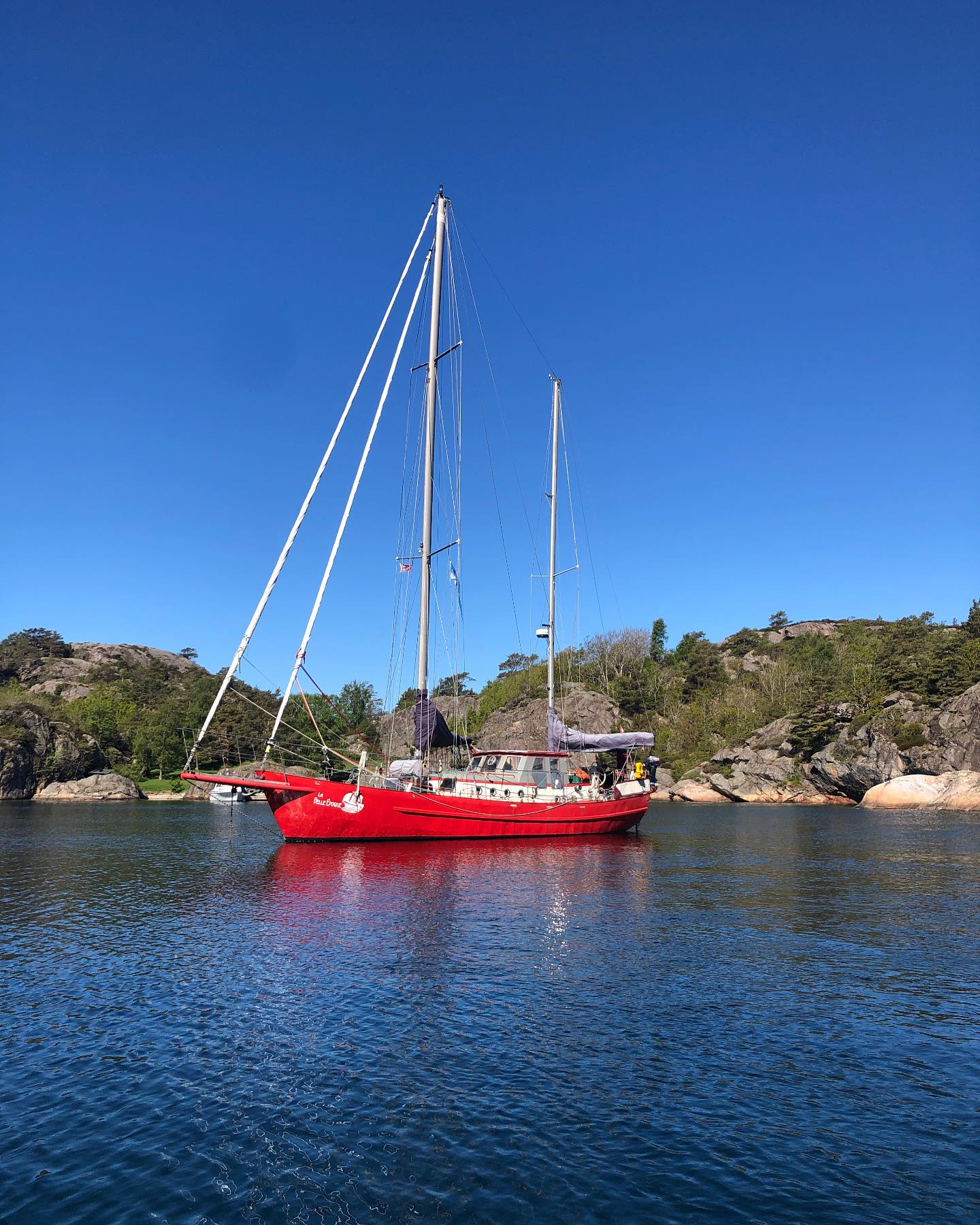LA BELLE in „cruising-Mod“. , wir im Paradies. We love Norway!!!